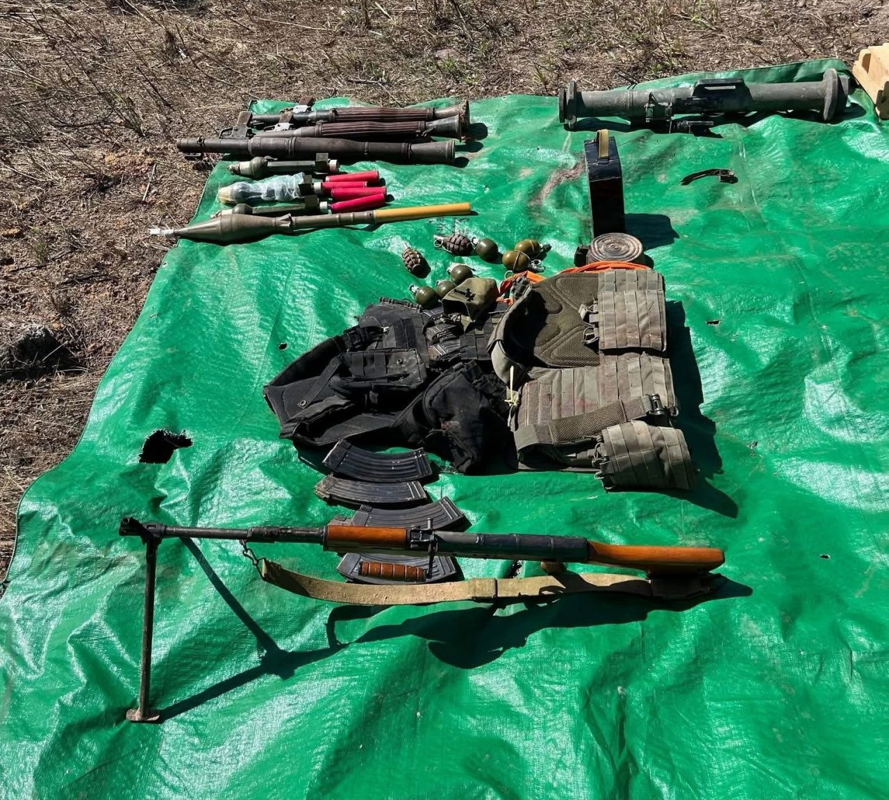 泰国炮击回应柬埔寨军队 在达叻省边境试图占领三房地区