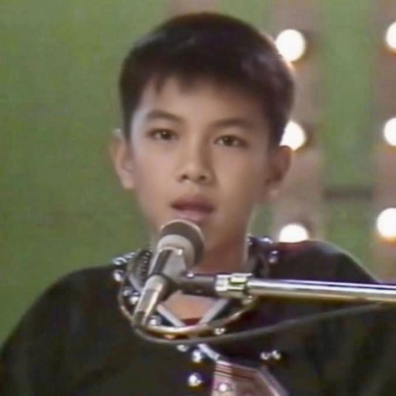 粉丝悲痛悼念“努姆 Noklae” 青年偶像安详离世