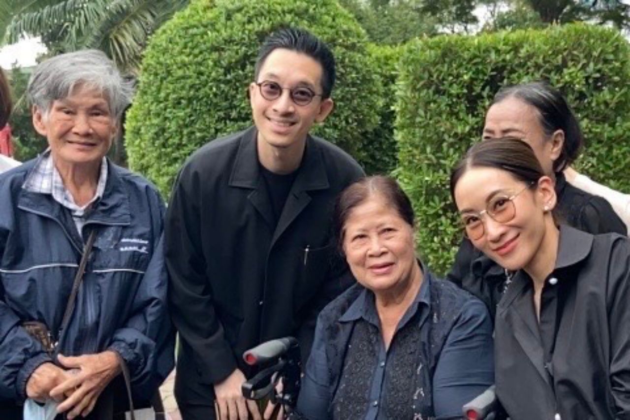 “艾姆与丈夫”探望“他信”,否认讨论新党领袖选举事宜