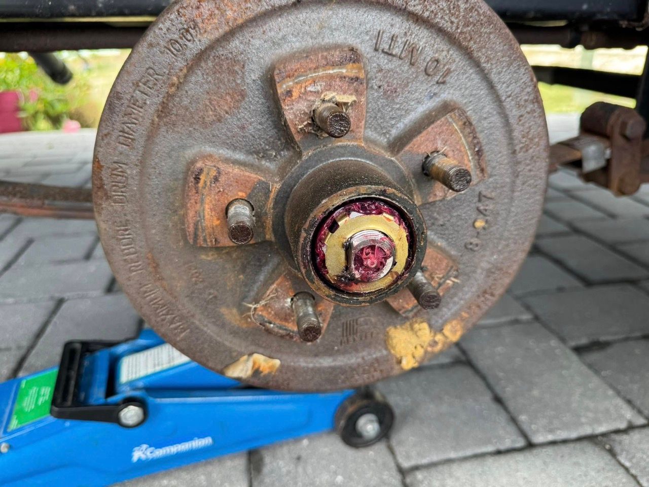 汽车浸水后如何恢复使用？