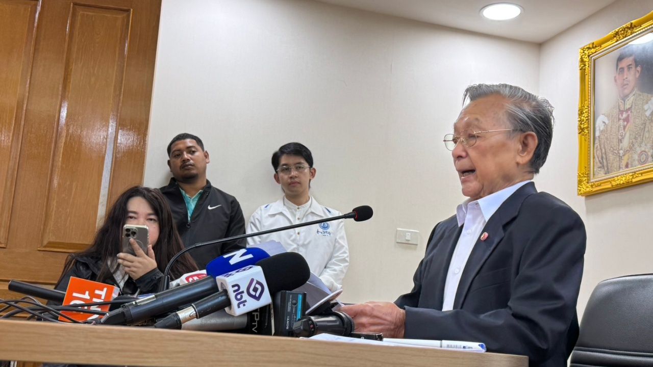 “川” 激动 听到批评总理两届 但南方没有发展 呼吁南方人民教训