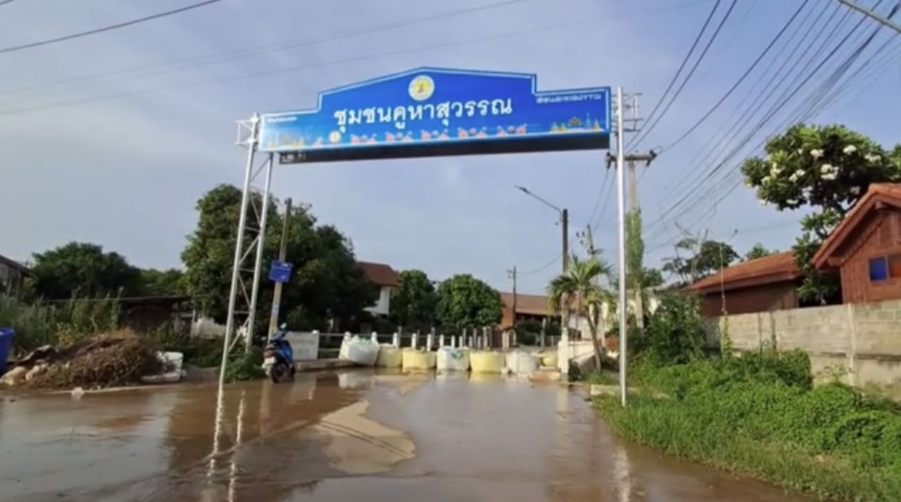 素可泰仍然受困，水坝倾斜，库哈寺社区被淹高达1米