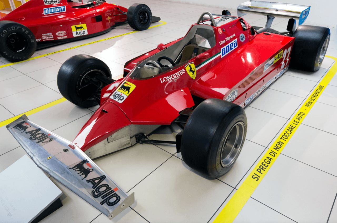疯狂性能的双涡轮在Ferrari 126 CK Gilles Villeneuve的车中