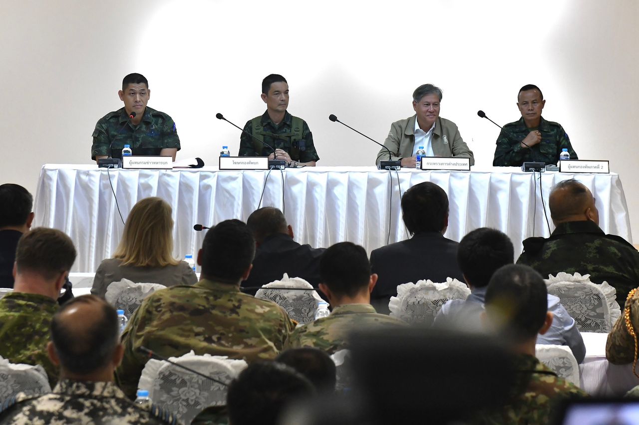 泰国陆军向23国外国军事使团澄清并重申阿玛通道是泰国领土