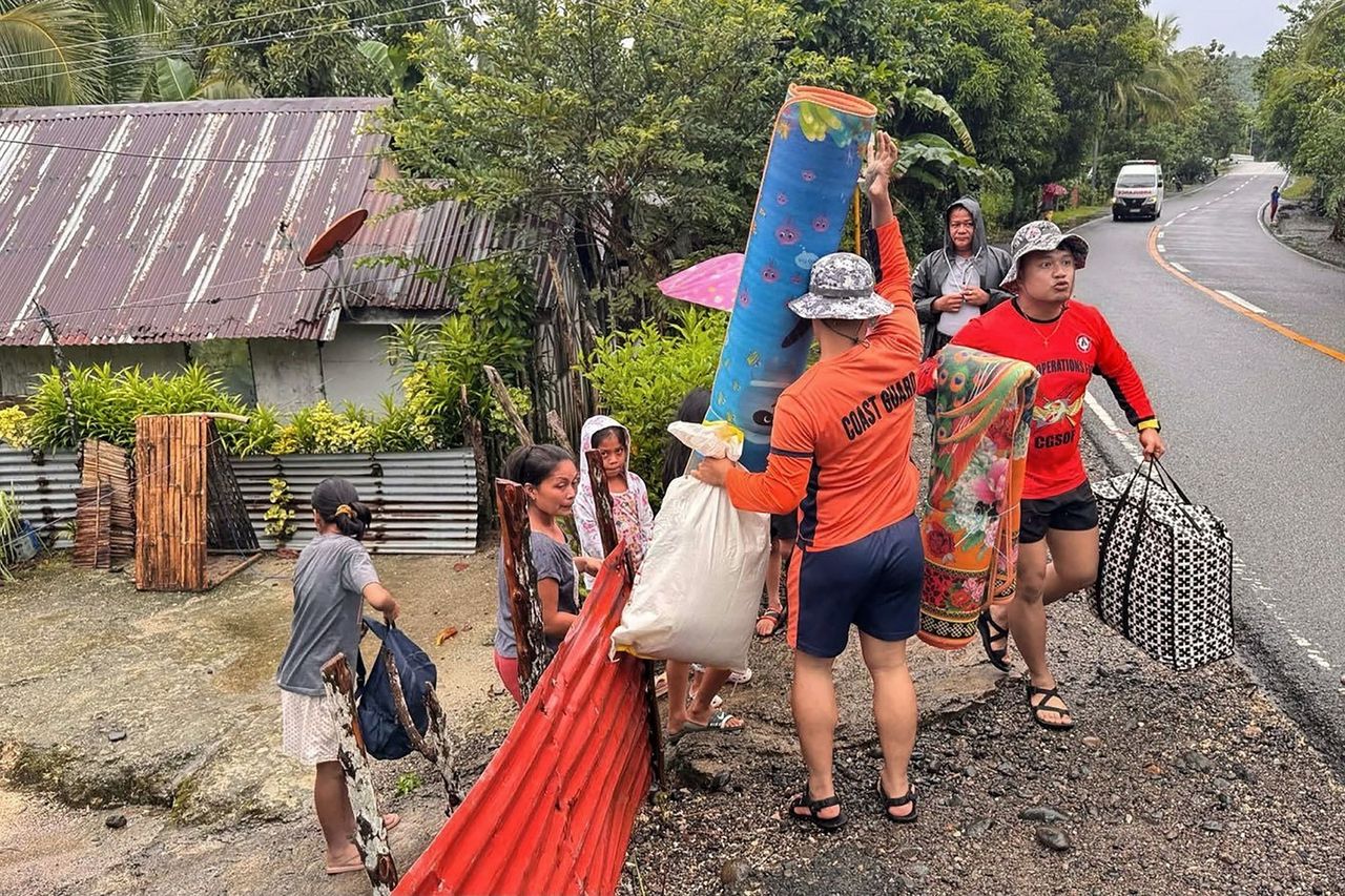 越南遭遇,准备应对台风卡尔梅吉,加重灾情
