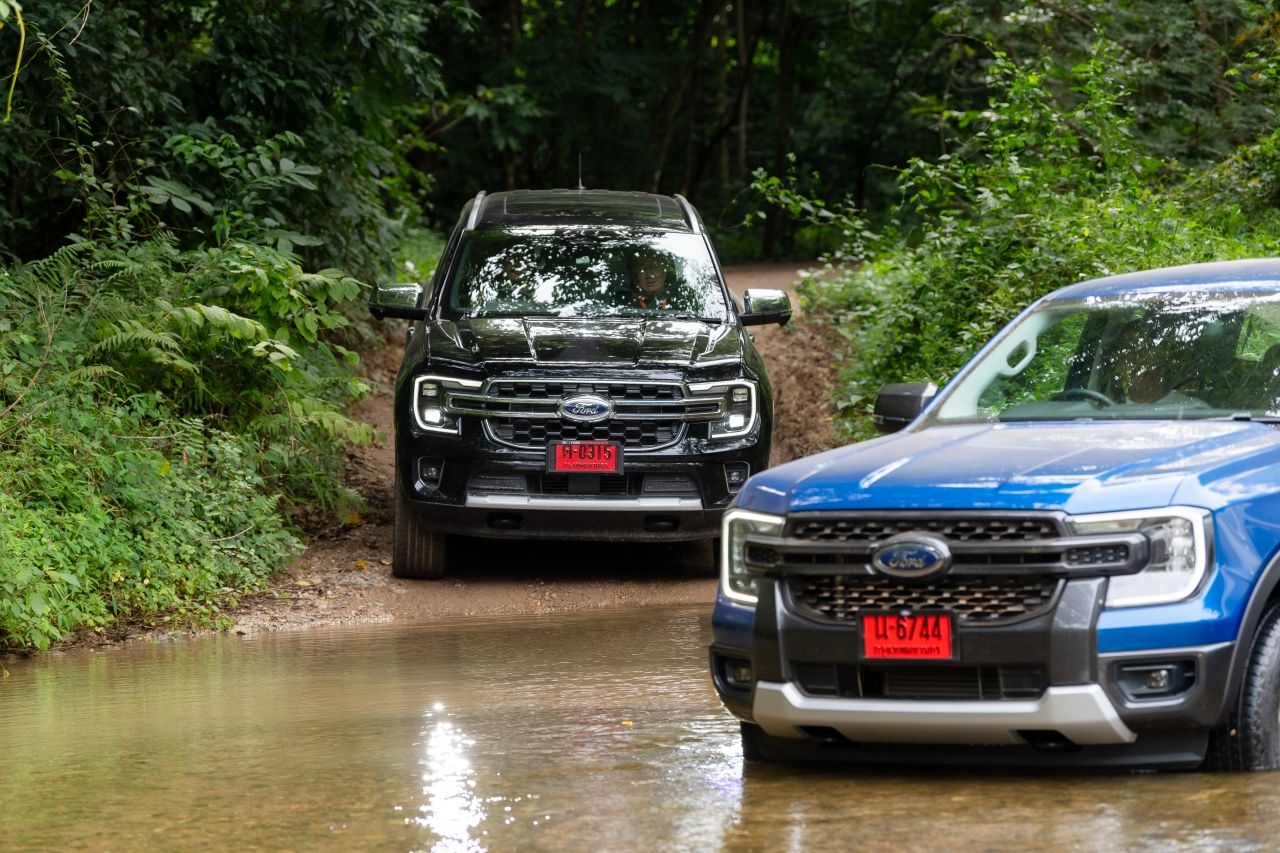 2025年福特Ranger Raptor评测：公路与越野驾驶体验