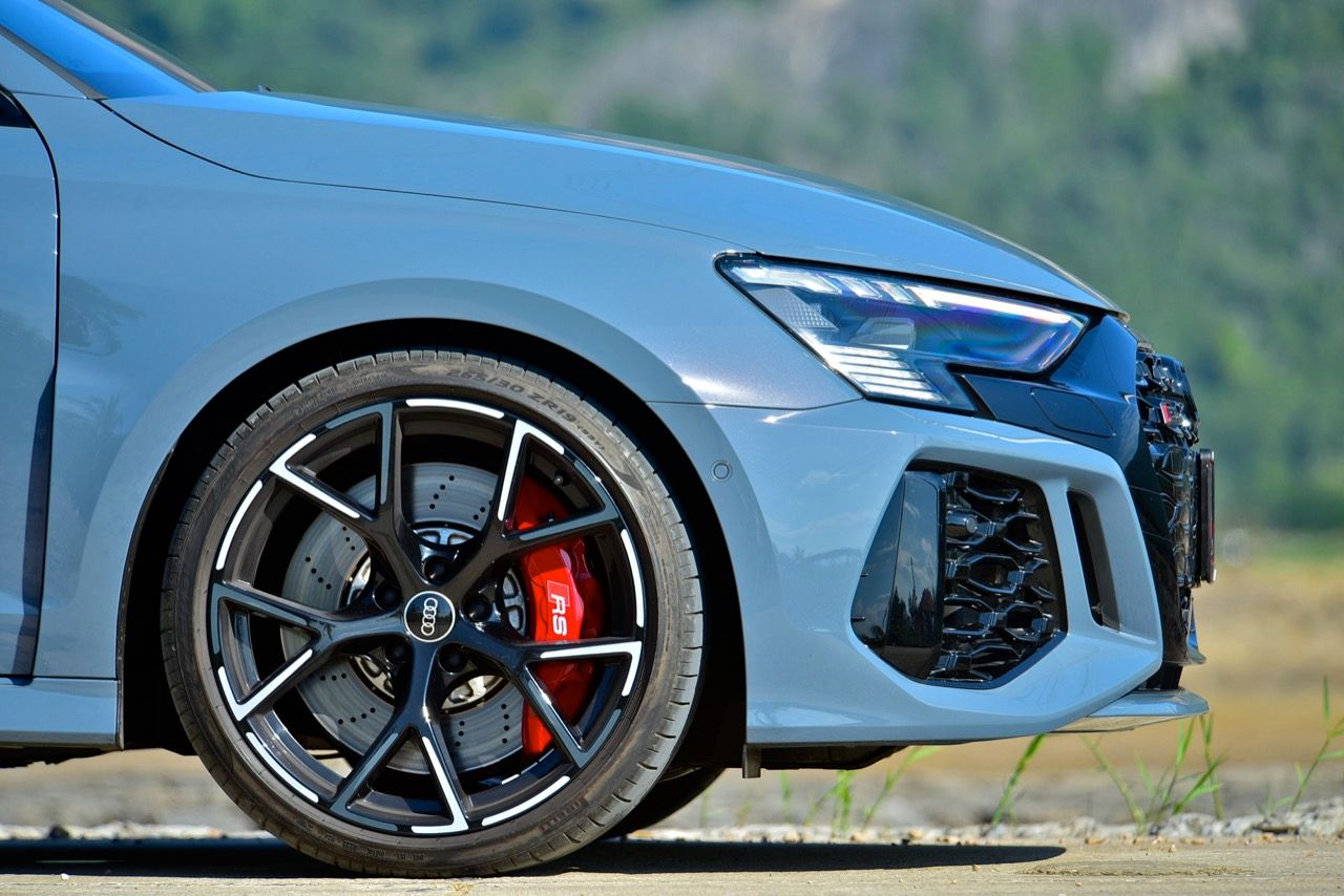 轮胎老化及使用寿命如何判断？