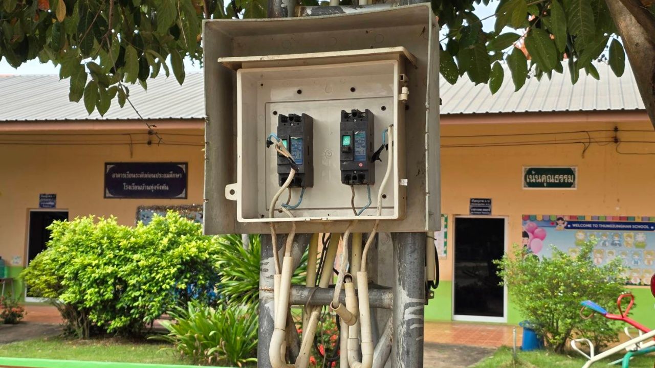 地区教育署副署长对5岁男孩在校触电死亡事件感到遗憾,敦促加紧救助