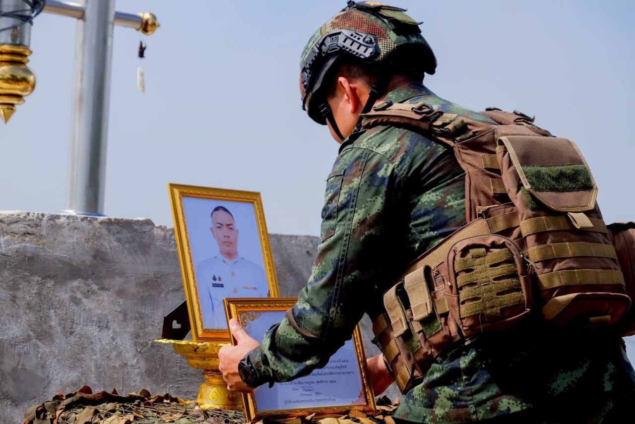 Phumakheua 举行纪念仪式,纪念“托蓬中士”逝世100天