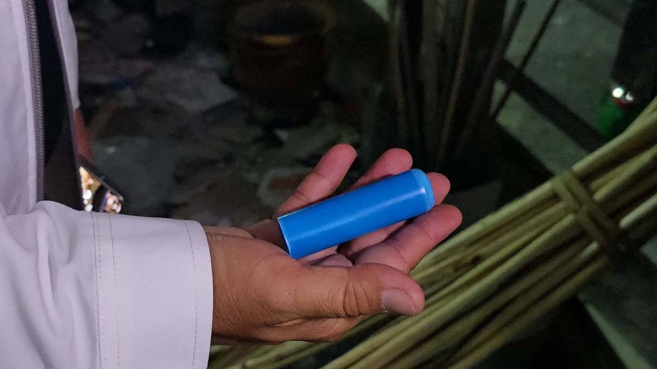 深夜爆炸，工厂青年兼职制作烟花爆竹，出租房被炸毁数十间