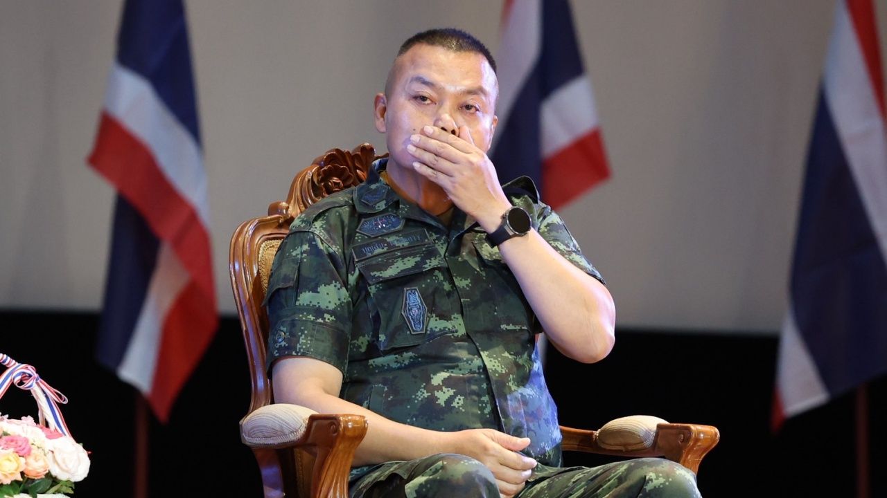 第2师指挥官揭示国王每日关心局势，誓言为泰国土地不懈努力