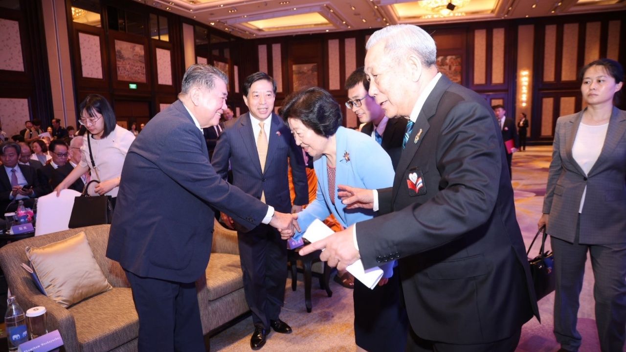 119个国家参加泰国国际孔子联合会会议 讨论世界和平
