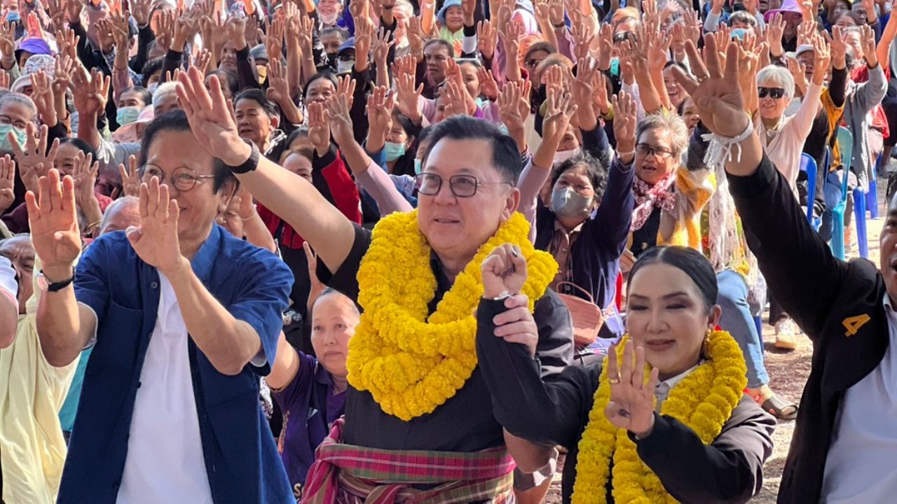 “乍都蓬” 带领新机遇党 呼吁甘拉萨县人民选举“维莱蓬”进入议会