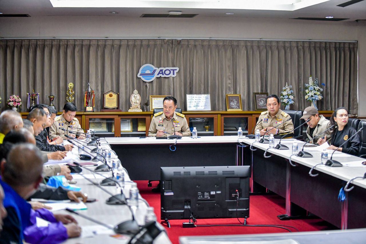 总理紧急会议解决南方水灾 地区请求军事援助撤离居民