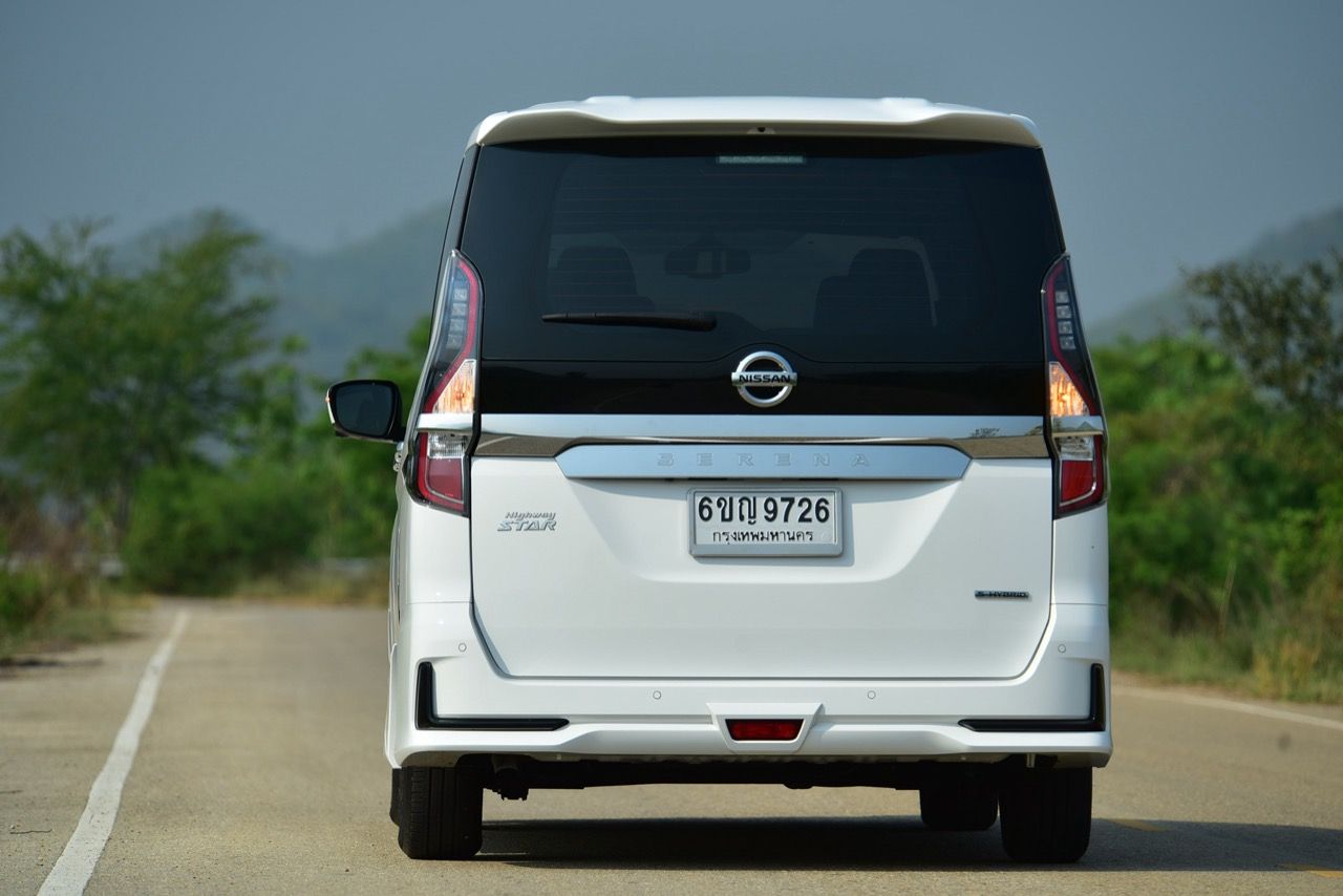 10 个 NISSAN SERENA 的显著特点 小型厢式车性价比高