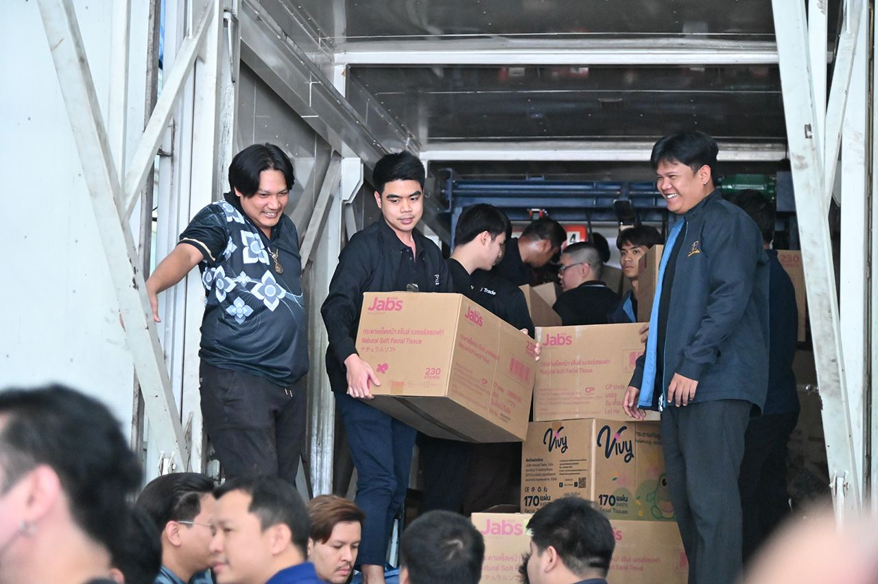 DIT 加紧援助南部水灾，确保商品不短缺，加速向也拉送鸡蛋，并继续举办蓝旗计划以优惠价格出售商品