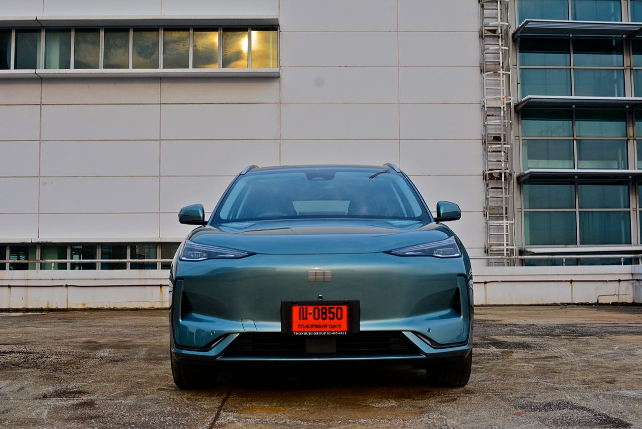 GEELY EX5 性价比高的电动车 在泰国各地举办试驾路演