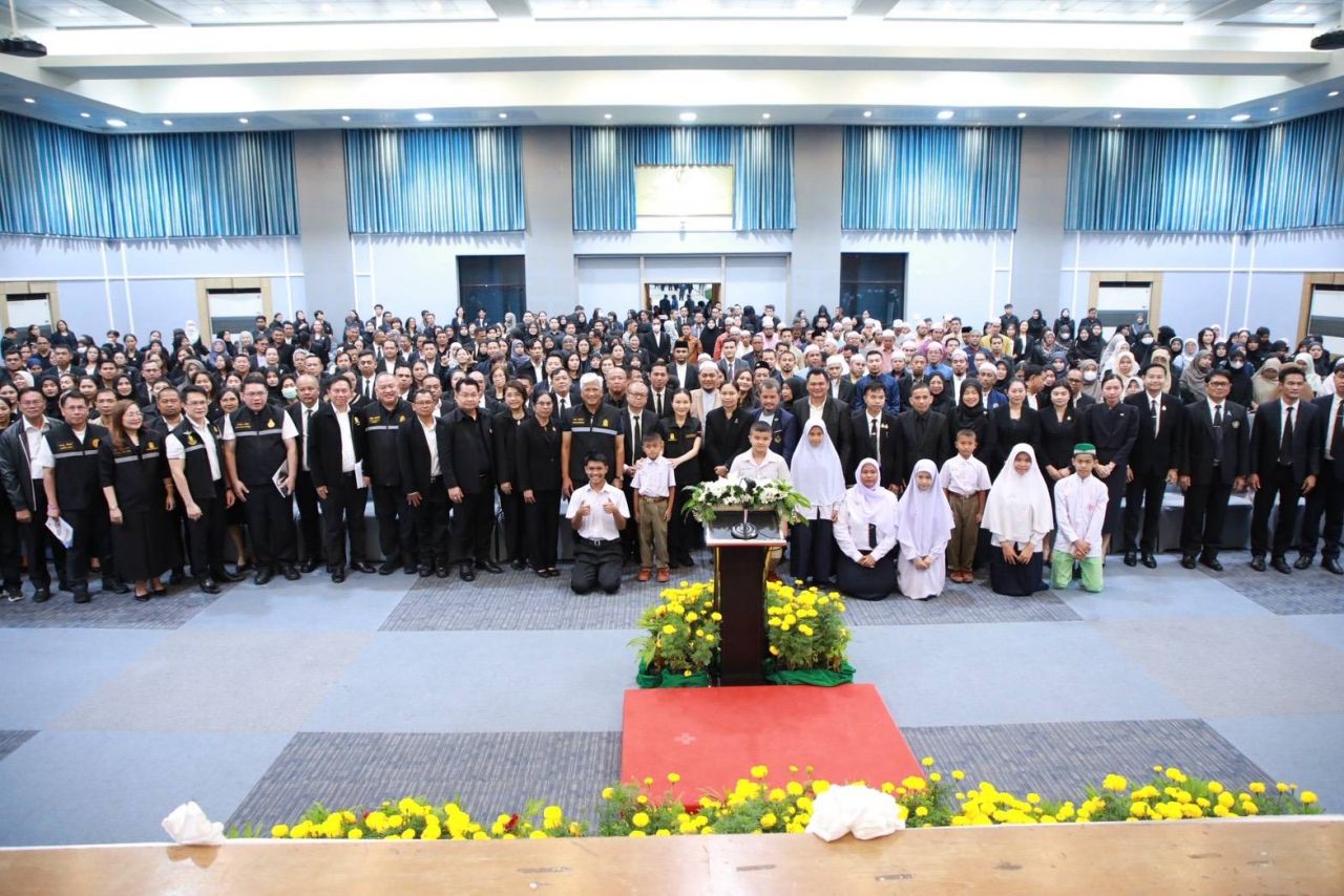 “部长奈灵文”赴耶拉省听取教师问题 推动午餐预算 增加行政人员 减轻教师负担