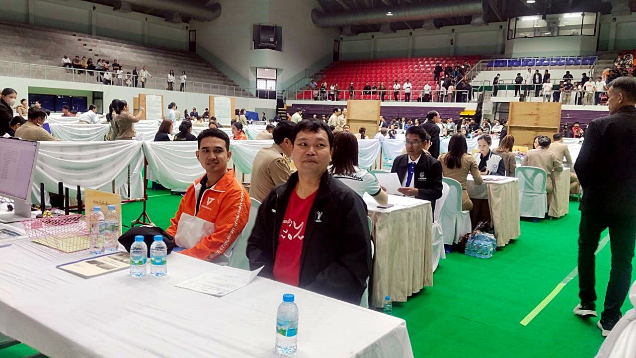 拉差布里的热闹竞选开始，'Nitikarnjana' 大家庭转党以保冠军