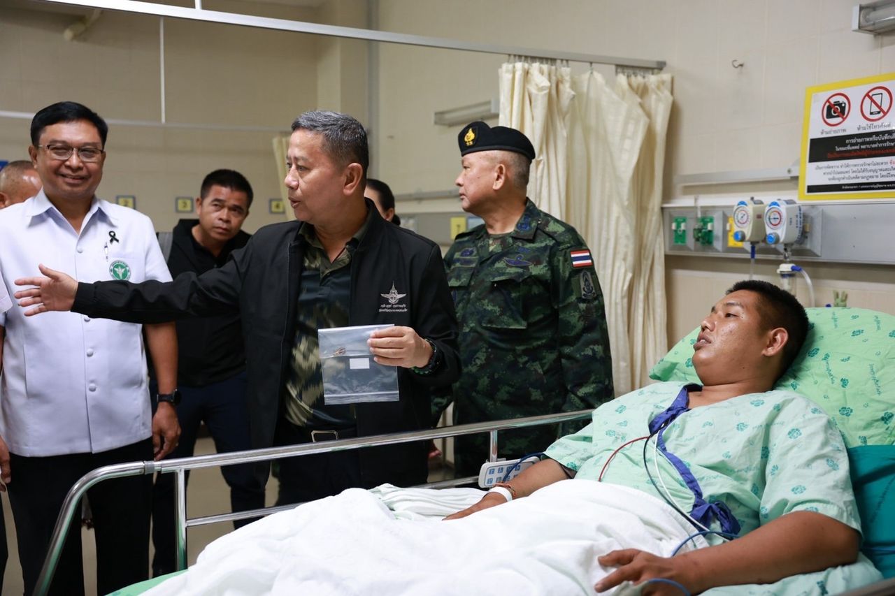 前线士兵向国防部副部长确认 柬埔寨先开火