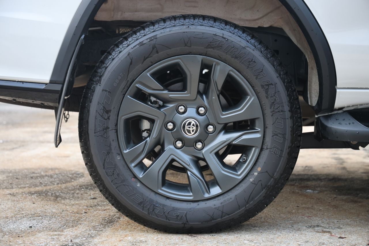 试驾评测 Toyota Fortuner Leader G Plus：更具价值、更运动风格