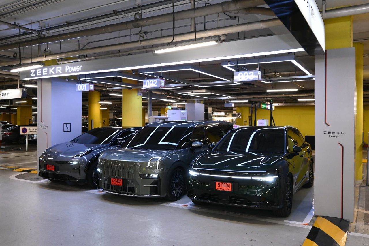 ZEEKR 推荐7种“电动汽车”长途驾驶技术，确保全程安全