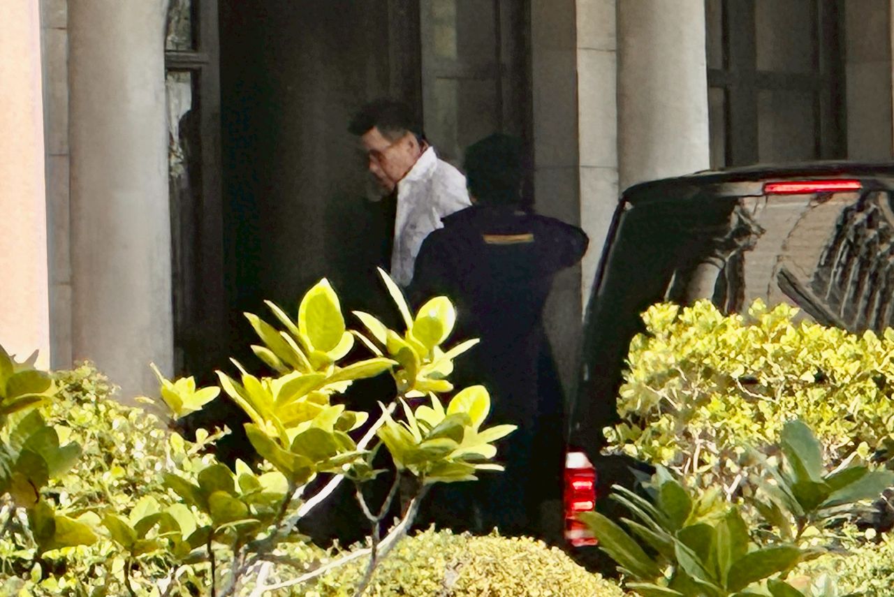 “阿努廷” 召集 “埃克纳蒂-商务常务秘书” 准备恢复合艾经济区