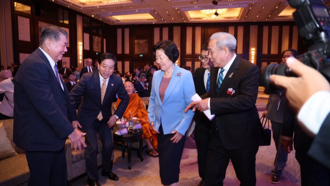 119个国家参加泰国国际孔子联合会会议 讨论世界和平