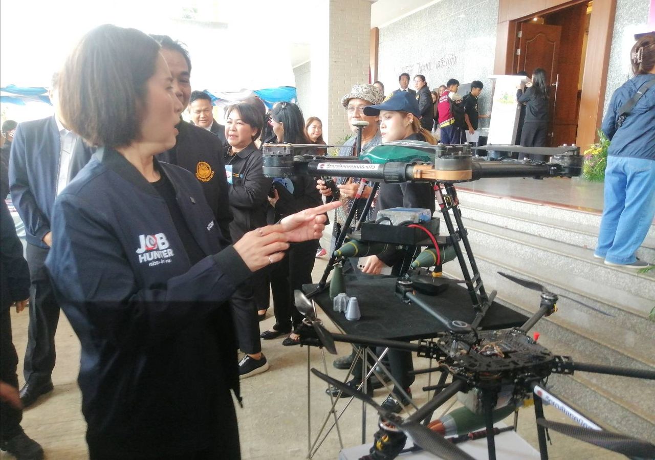 “ตรีนุช” 计划4个月内为泰国人增加15万个就业岗位