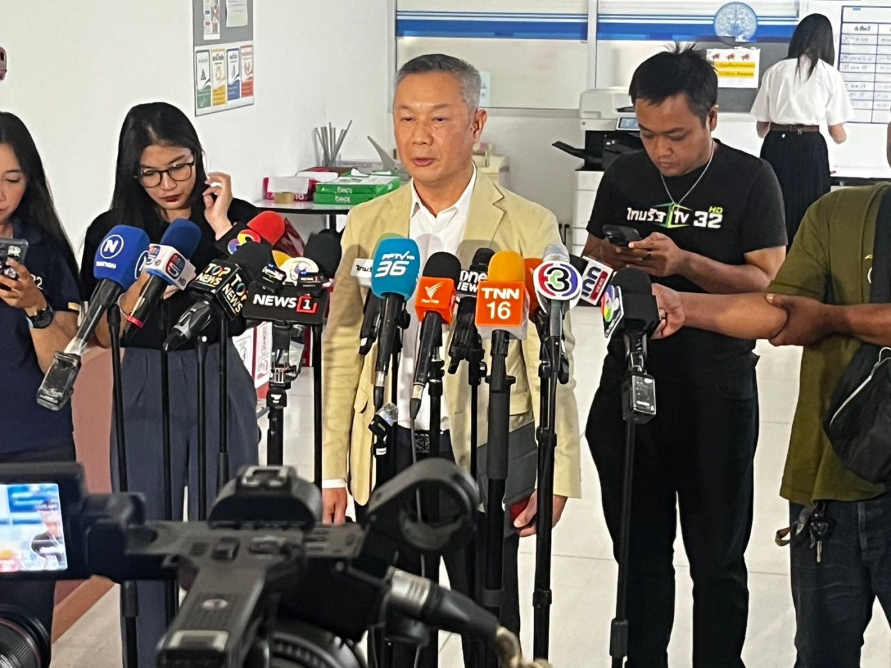 意大利泰公司代表向DSI作证，承认已知中国铁路第十局公司为中国国籍公司