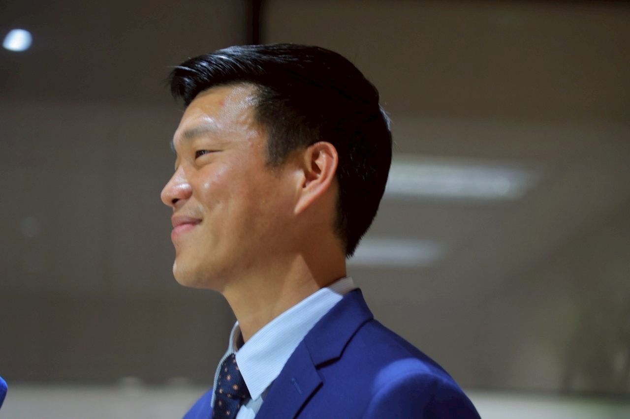 “腾” 坚称不会驱逐 “克里萨” 议员，是否提交解释信视为辞职