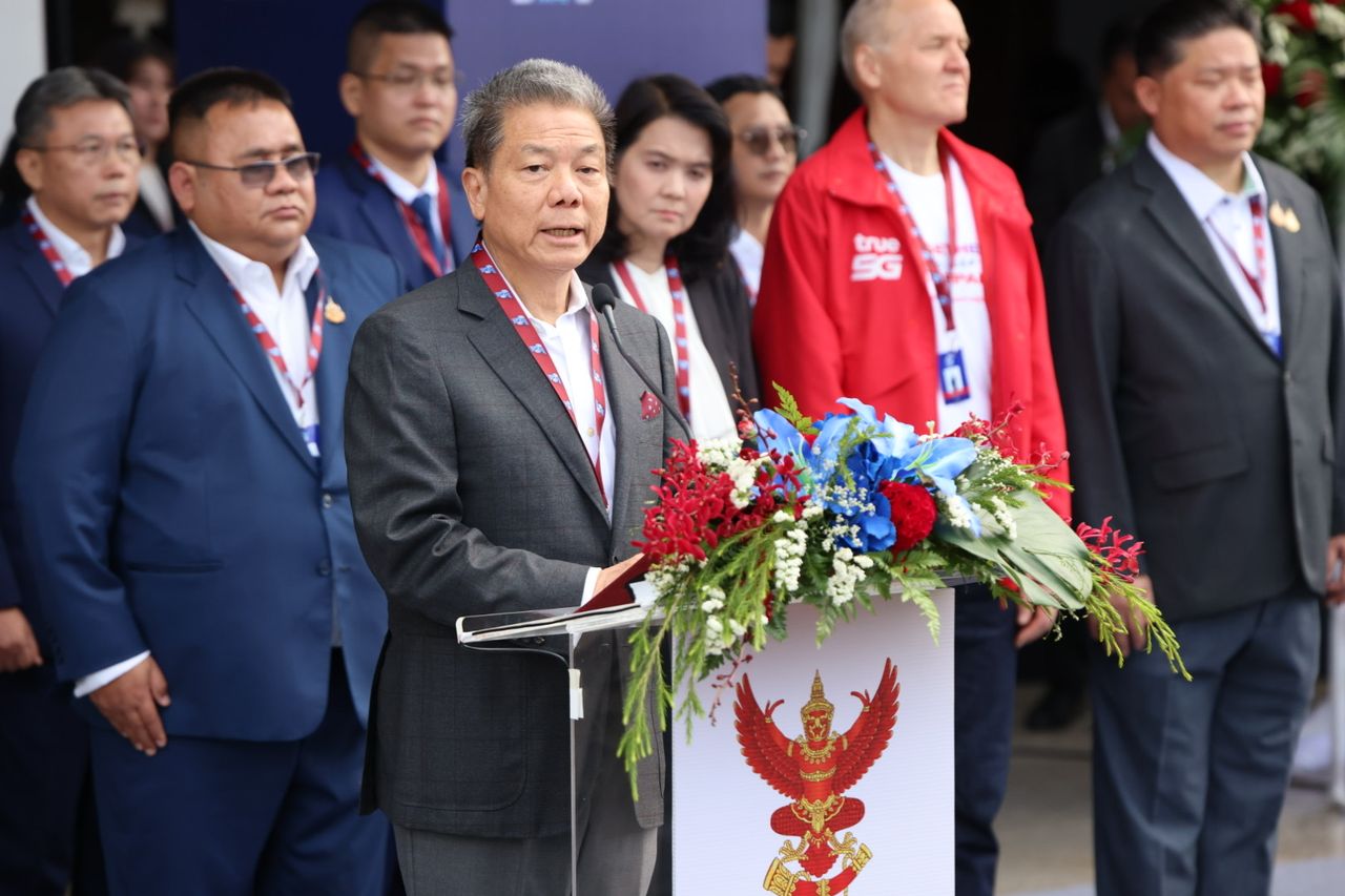 启动三组频率拍卖，两个巨头加入
