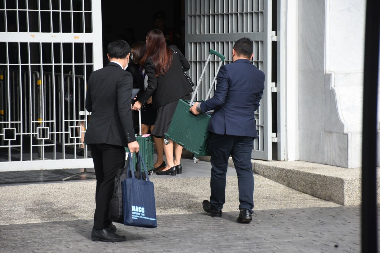 最高法院审理案件第14层“塔克辛” 已派律师抵达