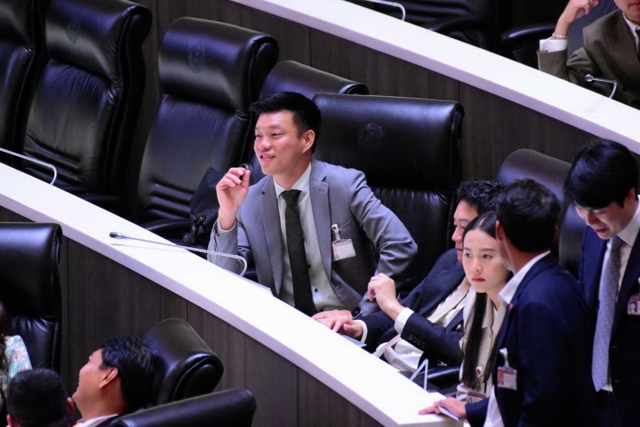 政府投票支持 พบ 6 为泰党议员支持大赦112 “วรศิษฎ์” 解释投票误会