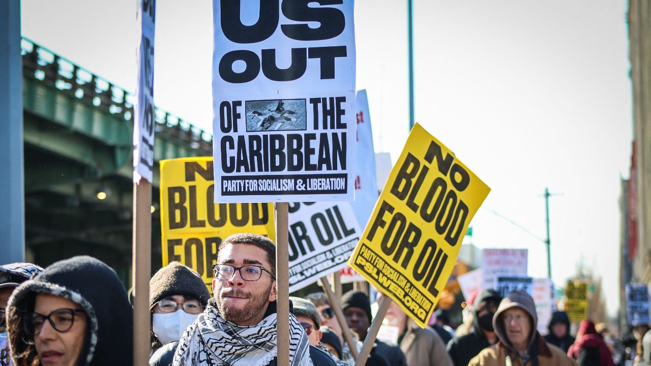 美国重罪指控马杜罗及其家人 涉毒品与战争武器 将在纽约法庭受审