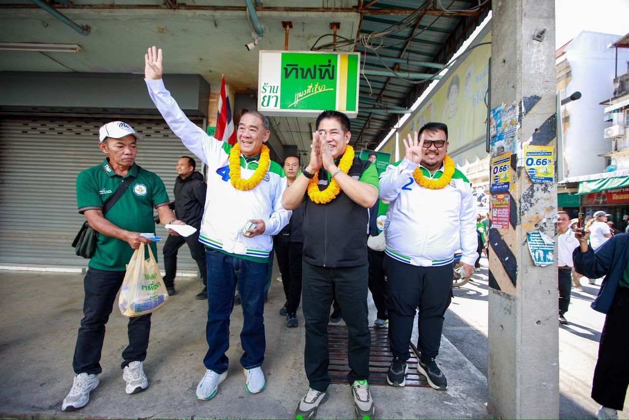 “他玛纳”在那空那育展开选举活动，无惧选举，表示从今往后将不停步走访