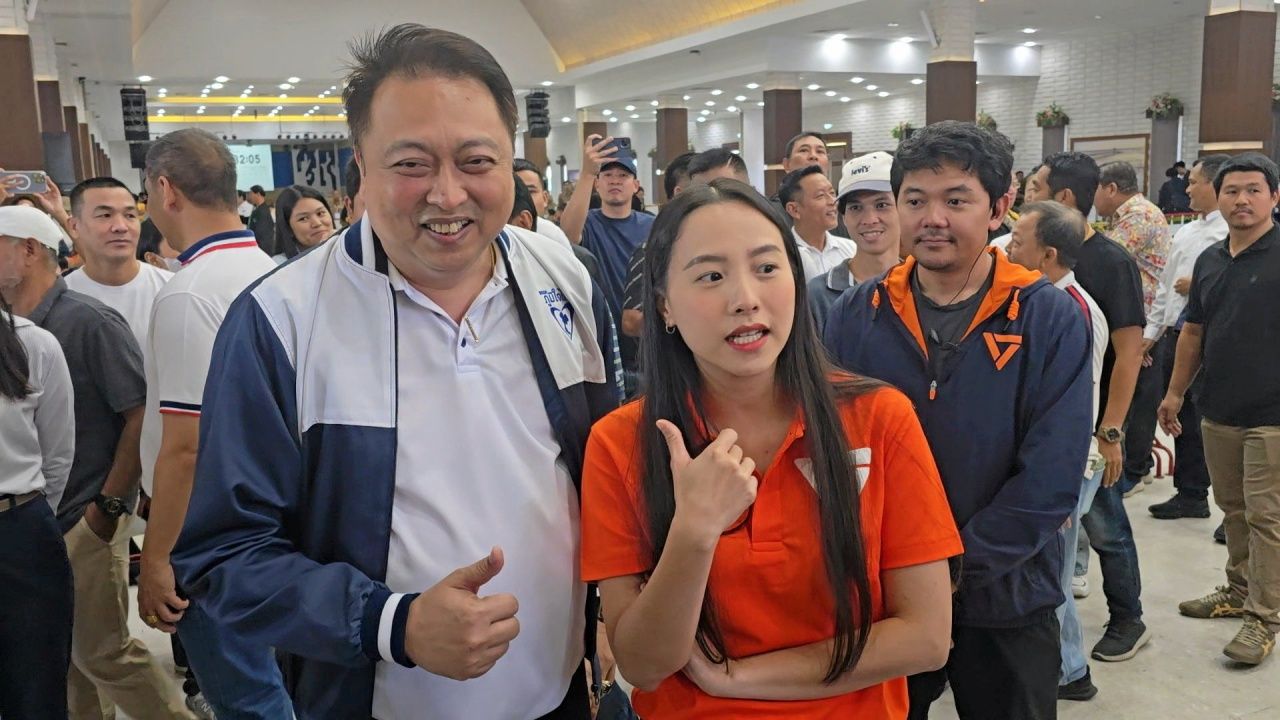 “爱克斯·拉克查农 - 苏迦提” 面对面 抽签奇拉令选举 支持泰国