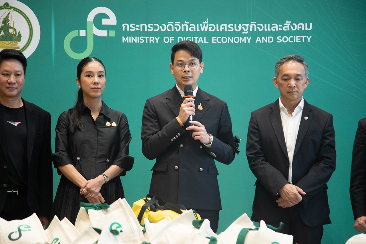 “柴查诺” 发送救援车队 向南部灾区送去救援物资