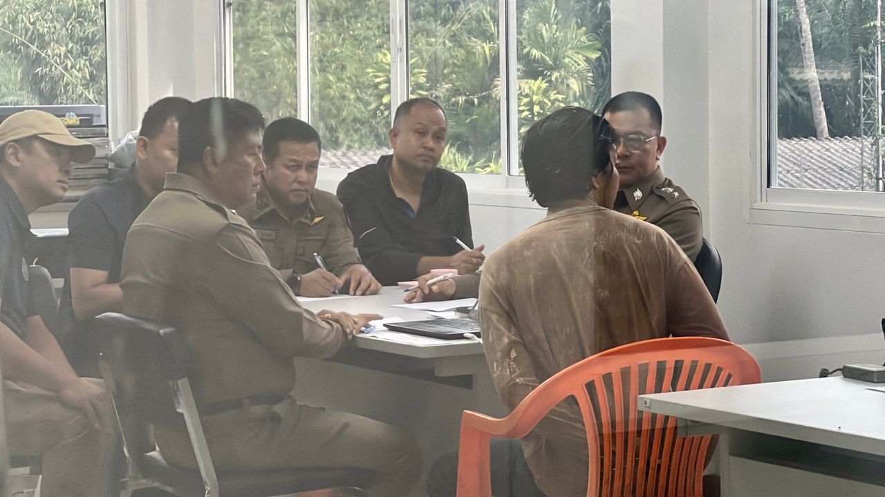 逮捕了“艾宾”团伙头目，杀害并焚烧4人，因害怕被特别行动队击毙而未反抗