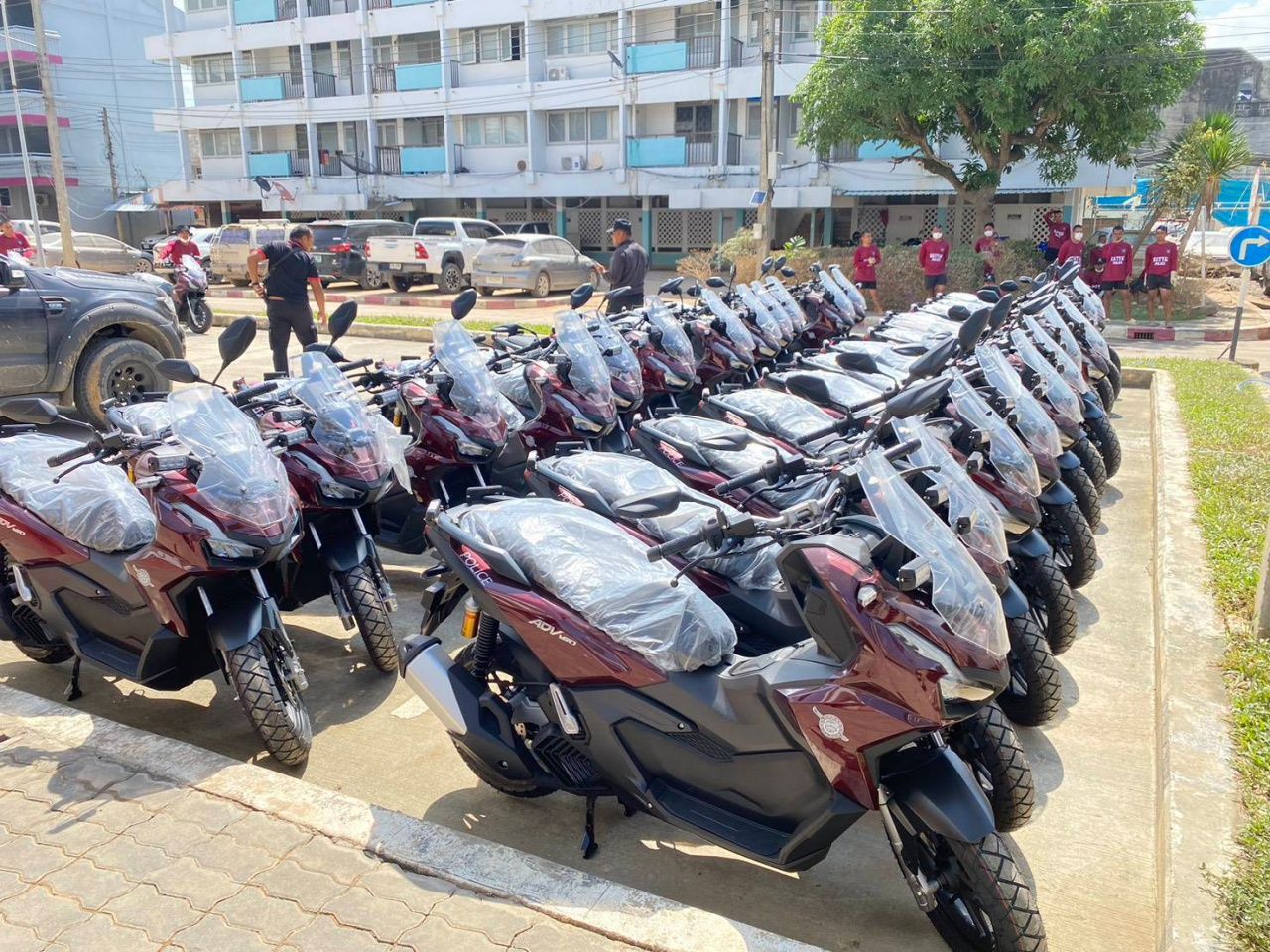 快速派遣:100辆全新巡逻摩托已经抵达合艾,替代被淹车辆