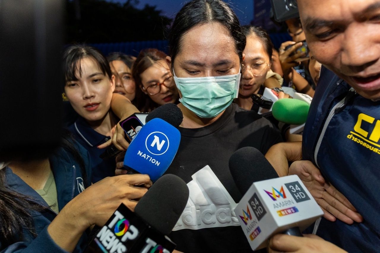 “高尔夫色咖”今夜被监禁在警察局 拒绝发言并向佛教徒道歉