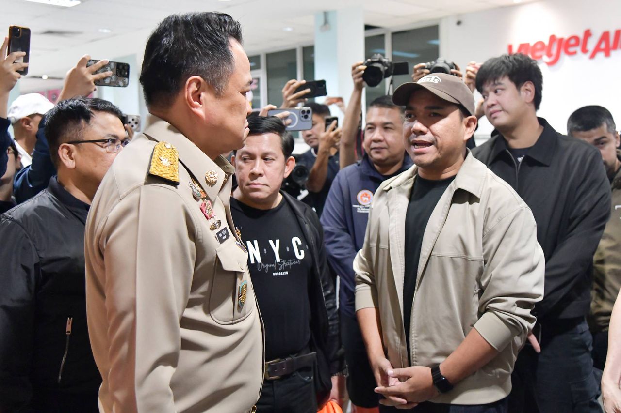 总理紧急会议解决南方水灾 地区请求军事援助撤离居民