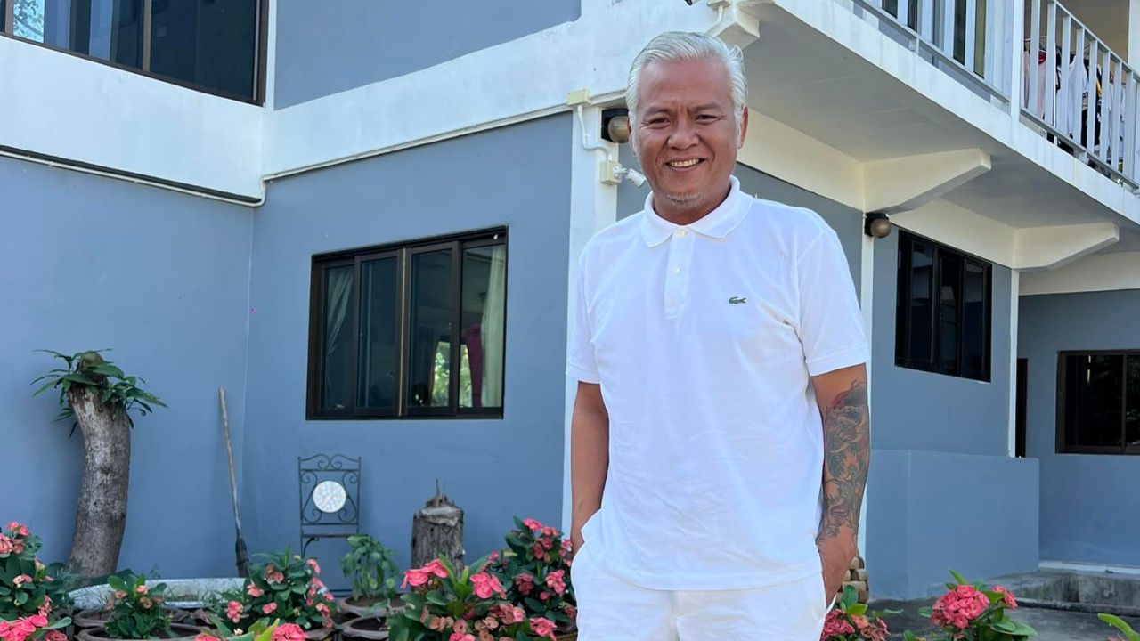 揭开“东尼叔叔”的搞笑网红历史，在被查获非法使用对讲机后