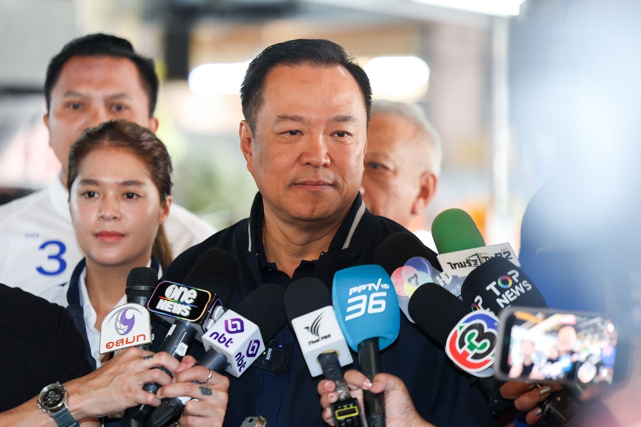 “阿努廷” 希望以打破普吉的蛋壳为荣，进行祈福敲钟37次