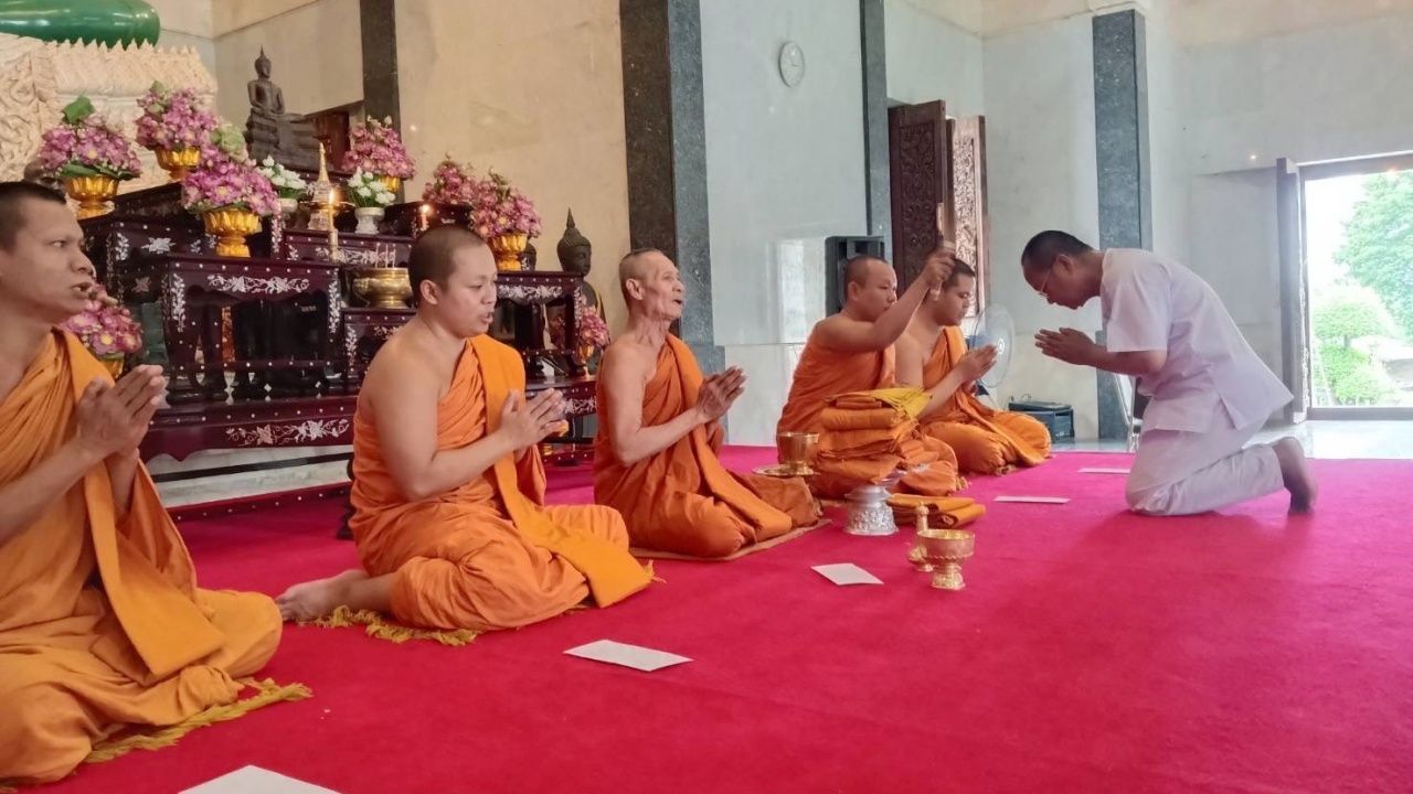 开启“เจ้าคุณอาชว์”的简介，不明原因突然还俗