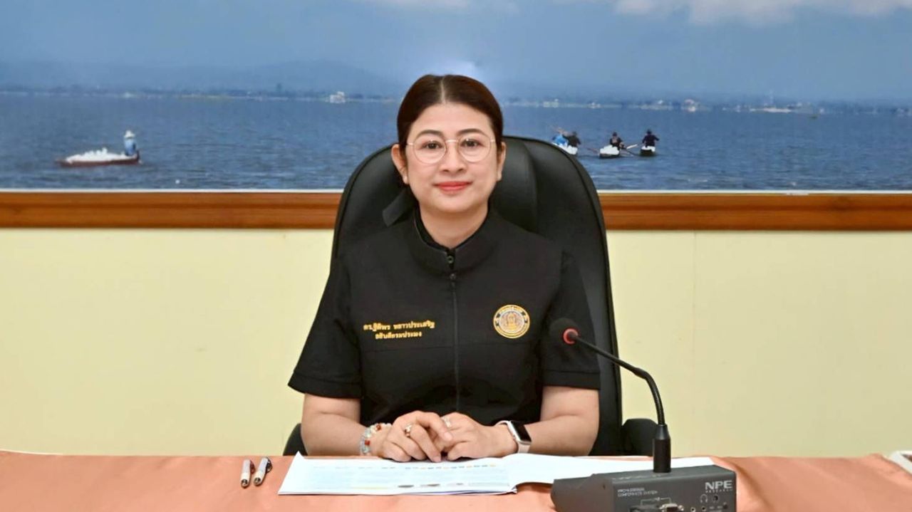 渔业部派遣专项团队到宋卡,协助撤离并提供食品和饮用水给受灾者