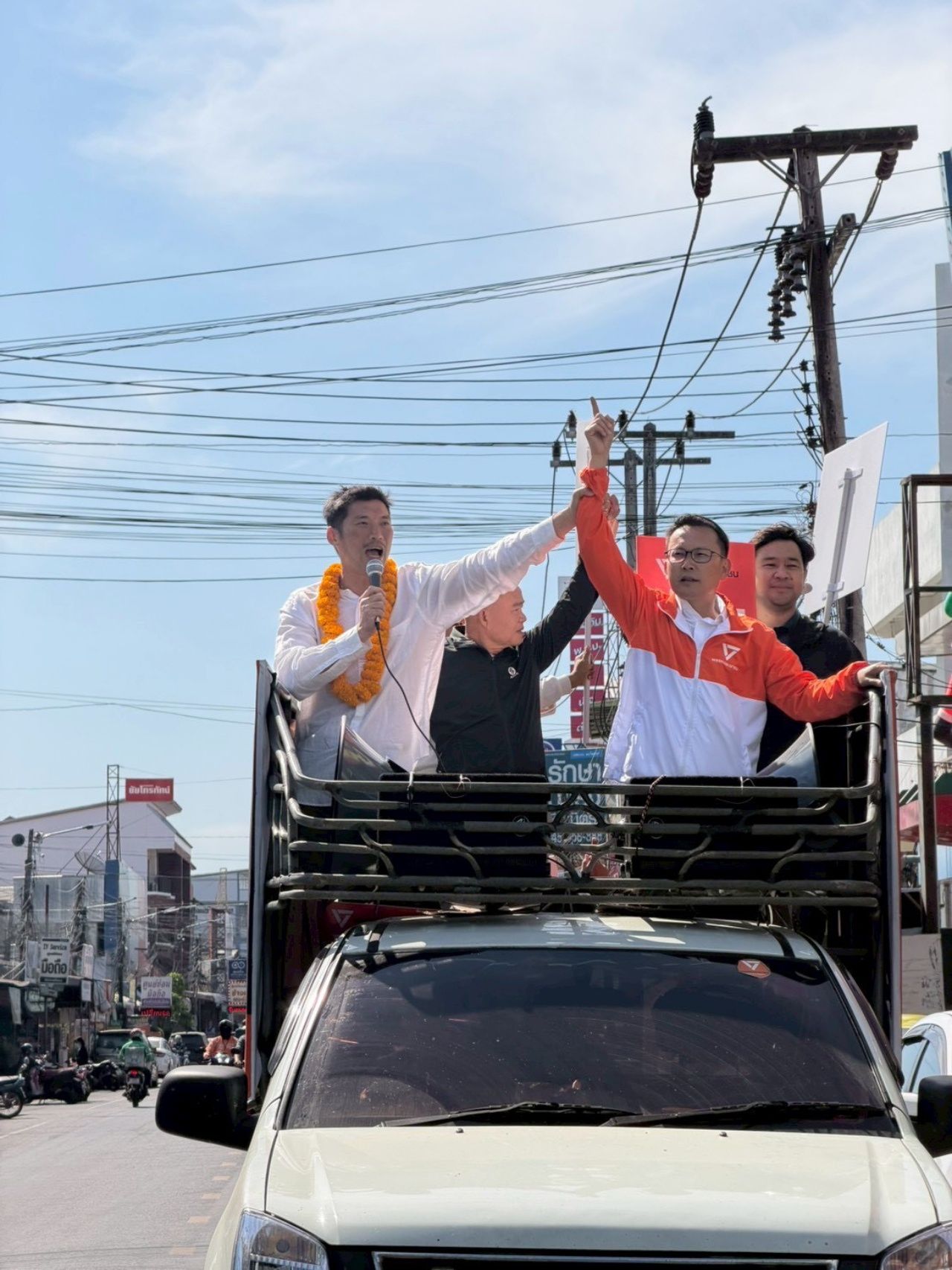 “塔纳通”前往伊桑呼吁支持人民党，推选“特通”为总理，指出需要坚定面对阻力