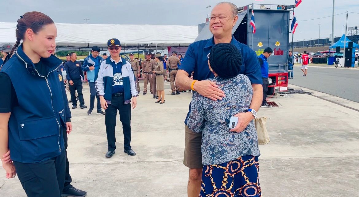 “萨比达” 送出10,000条毛毯和1,000份披萨,为乌泰他尼的难民加油