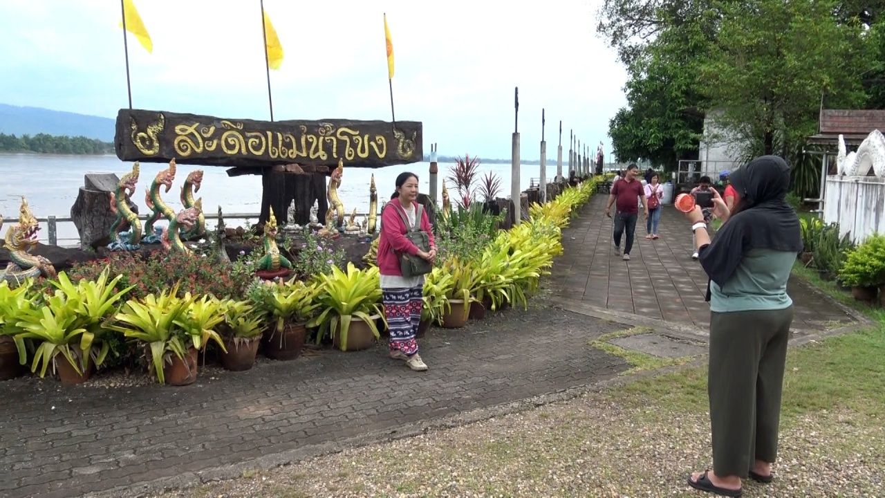 บึงกาฬ准备迎接游客观赏“法空之火”于佛教出家日