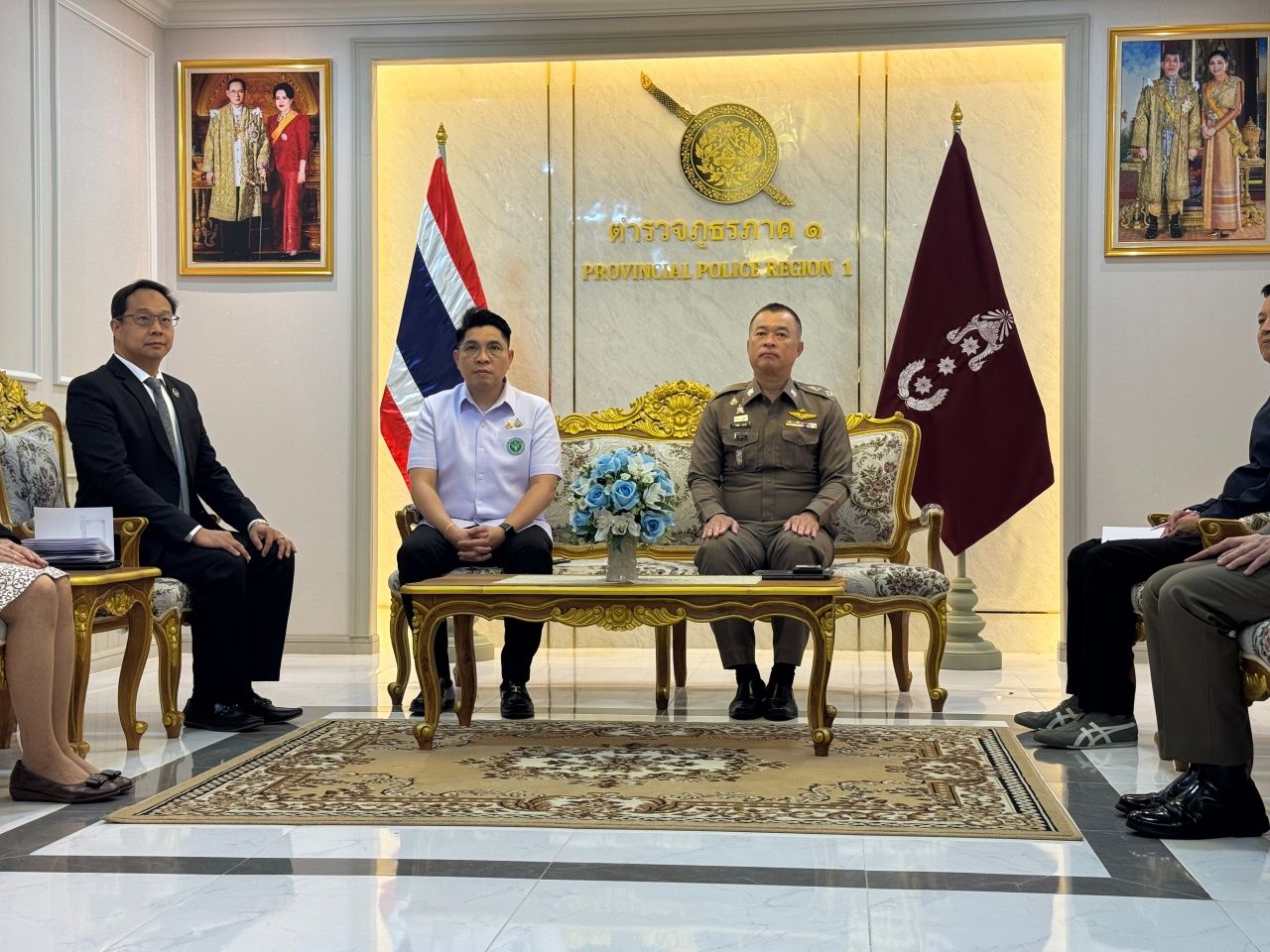 Dr. ธนกฤต ร่วมกับ อย. ยื่นหนังสือเอาผิด 6 แพทย์ เกี่ยวข้องกับ 